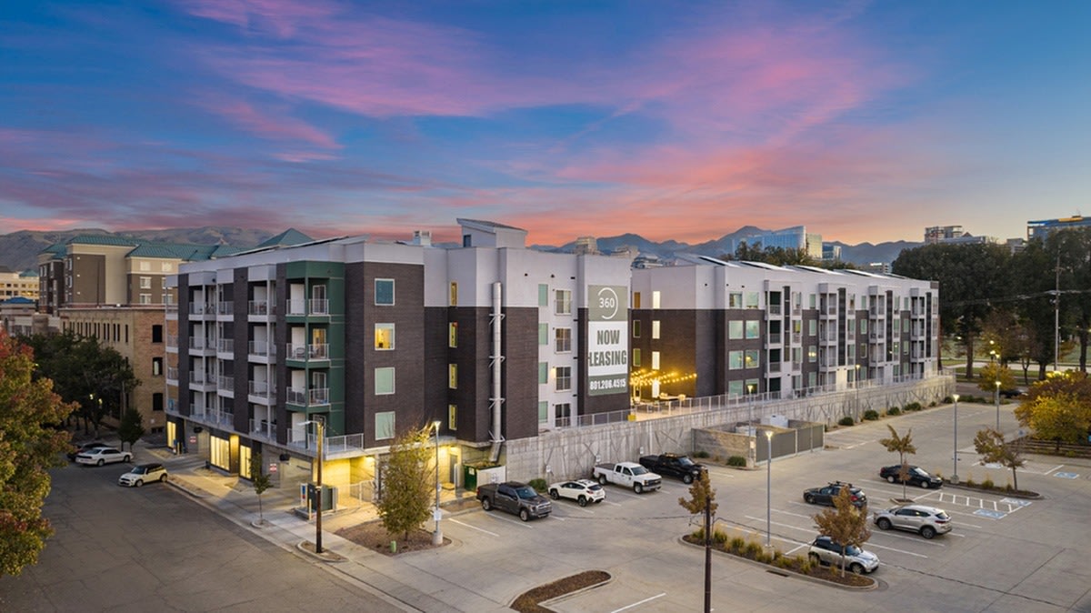 Downtown 360 Apartments Image 10