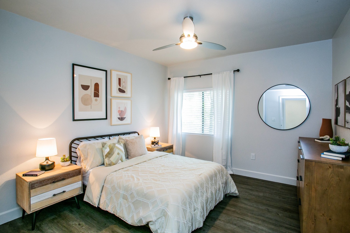 Lyric Apartments Image 12