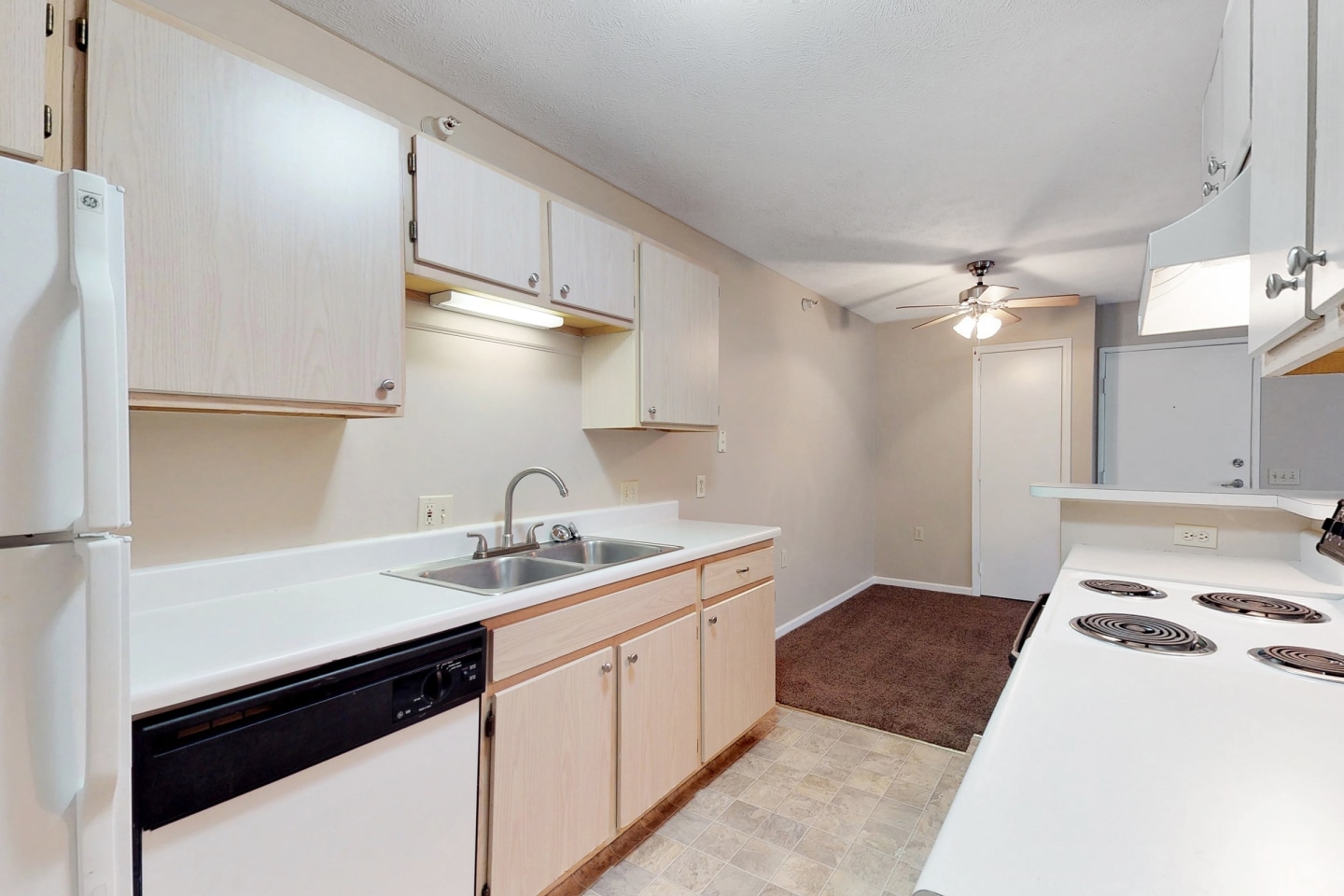 Cambridge Apartments Image 18