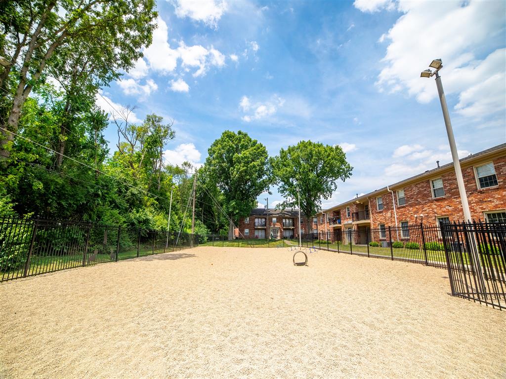 Monon Living Image 55