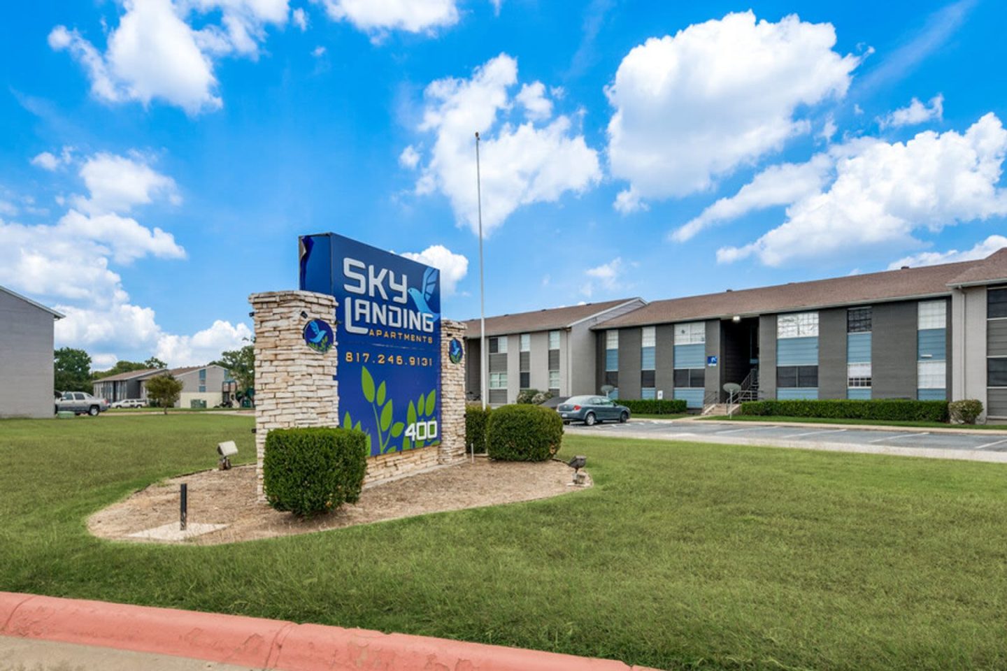 Sky Landing Apartments Image 6