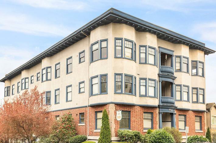Star Apartments Image 3