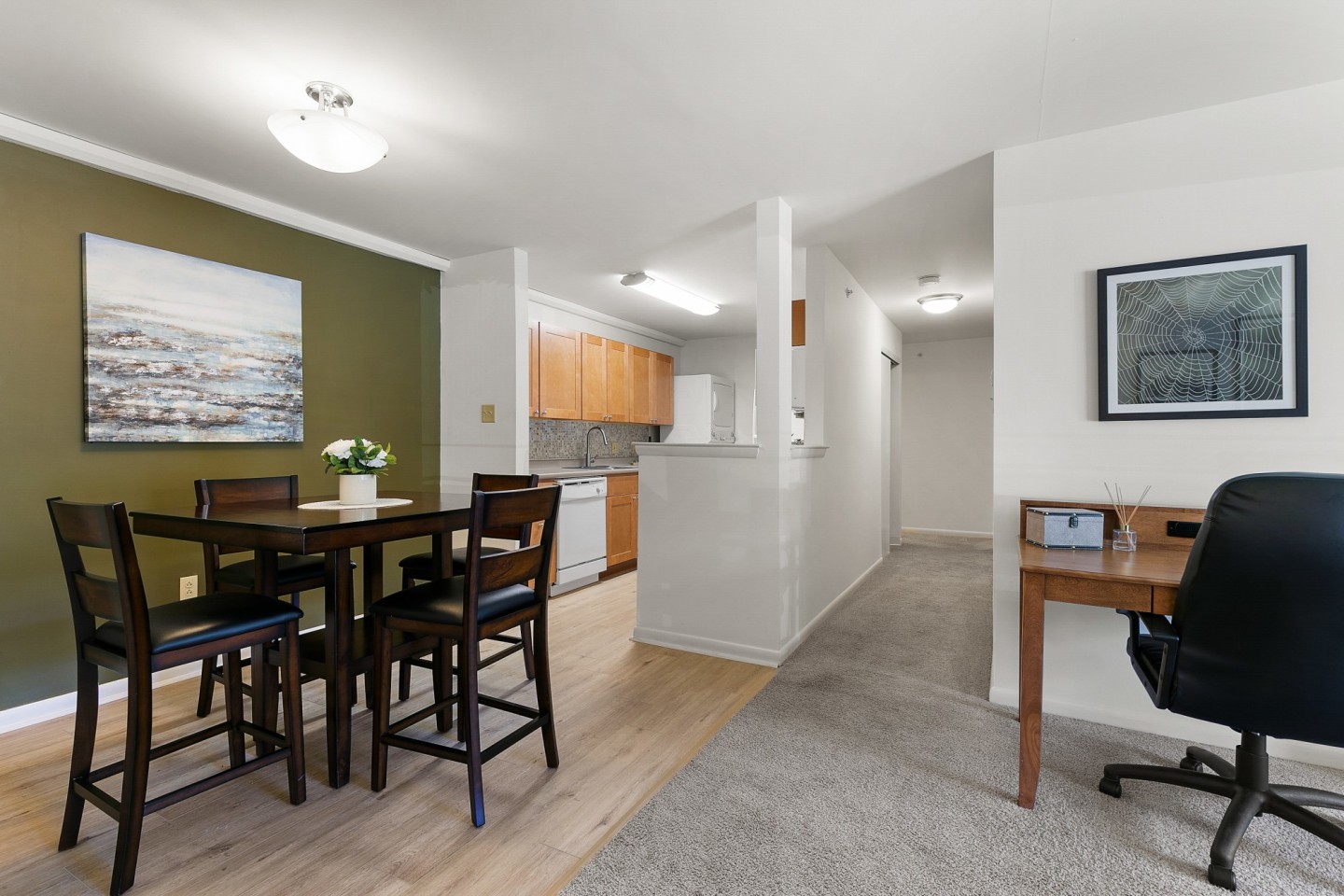 East Mountain Apartments Image 40