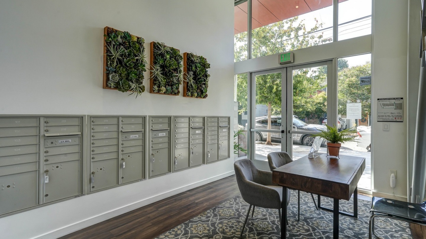 4801 Shattuck Image 18