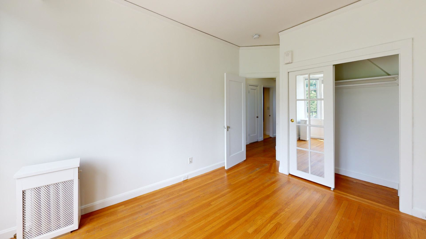 2238 Hyde Street Image 4