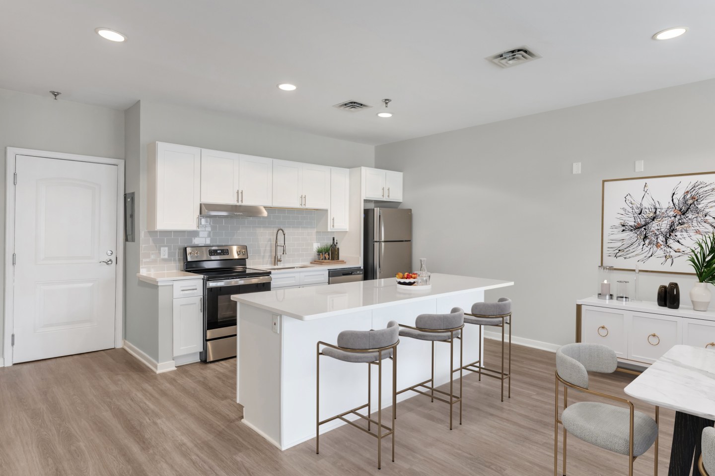 Flats at West Broad Village Image 3