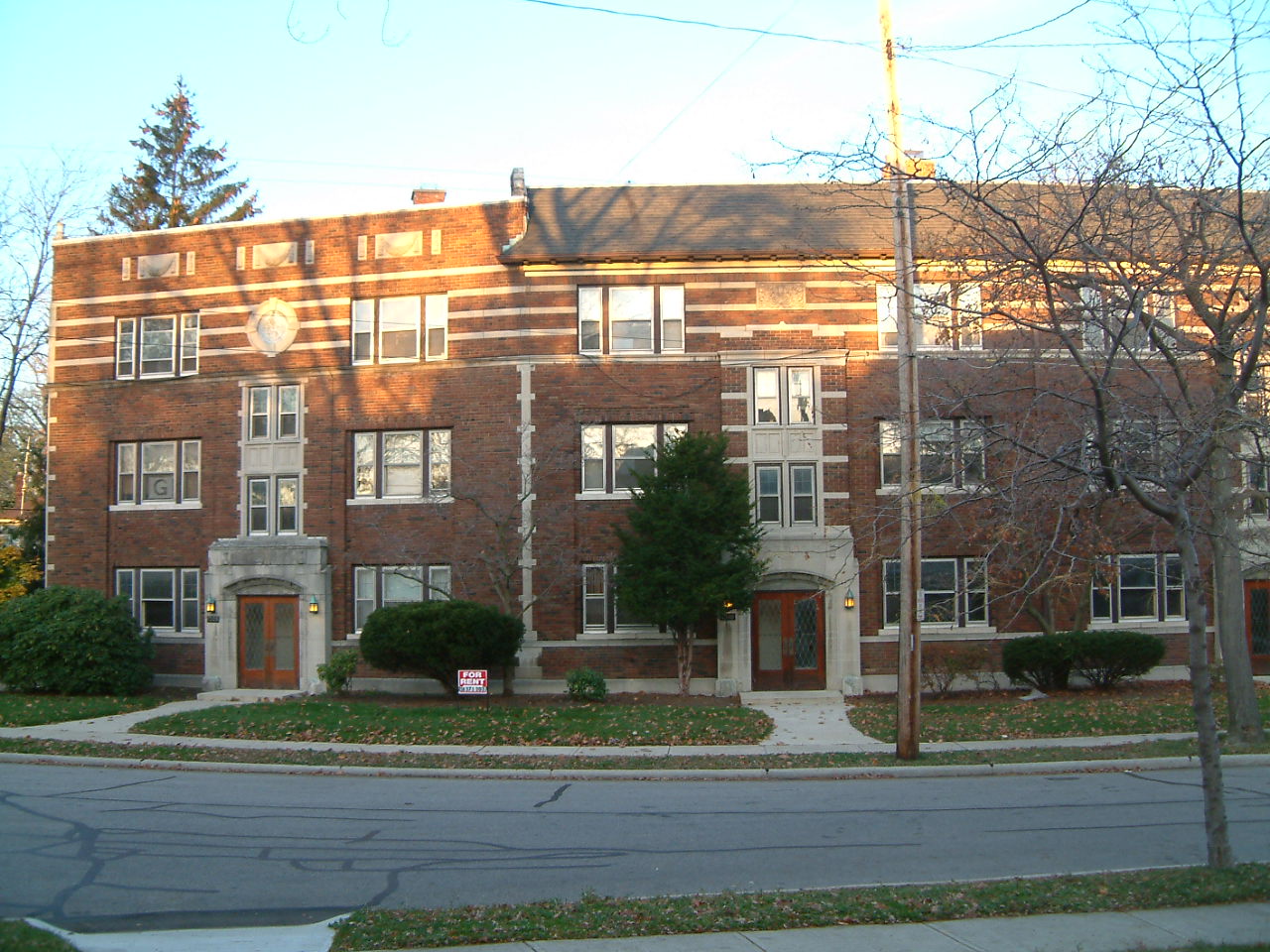 Edanola Apartments Image 2