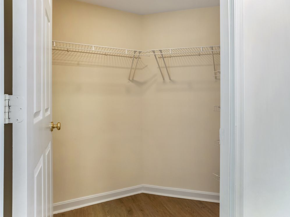 Avalon Courthouse Place Image 13