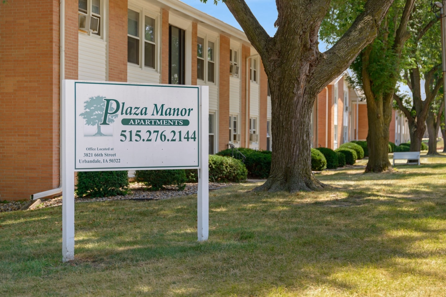 Plaza Manor Image 5