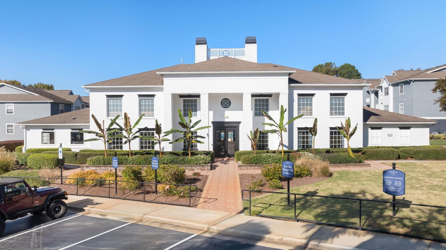 The Pointe at Crabtree Image 11