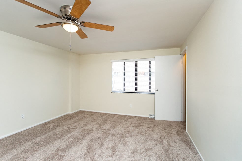 Carnaby Village Image 15