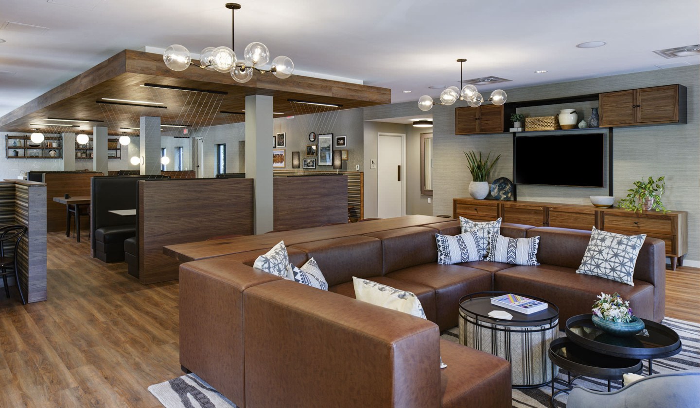 Foxchase Apartments Image 18