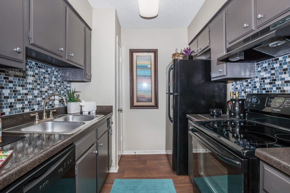 Forest Oaks Image 6