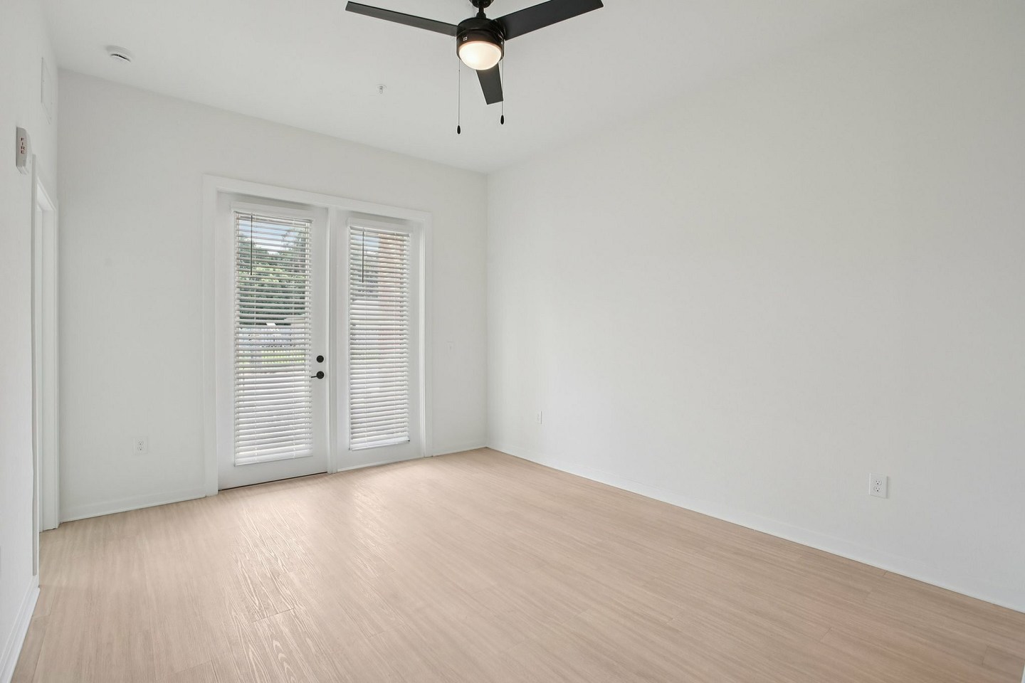 Evelyn City Lofts Image 6