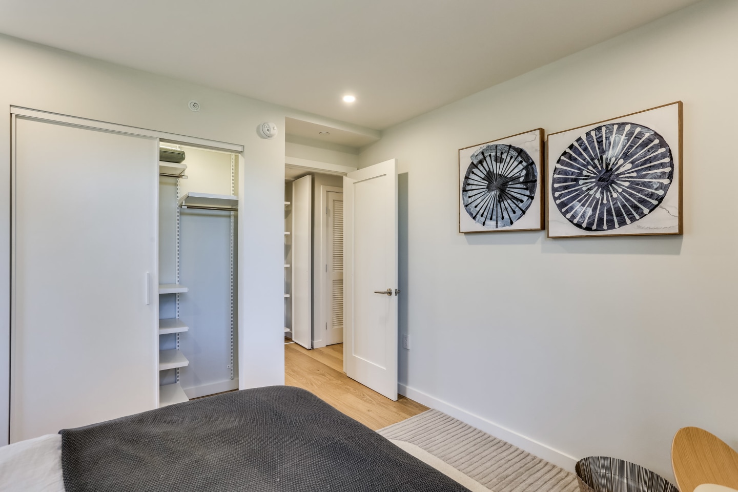 2900 Adams Mill Image 31