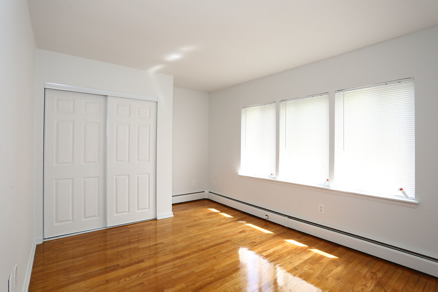 Meadoway Gardens Image 21