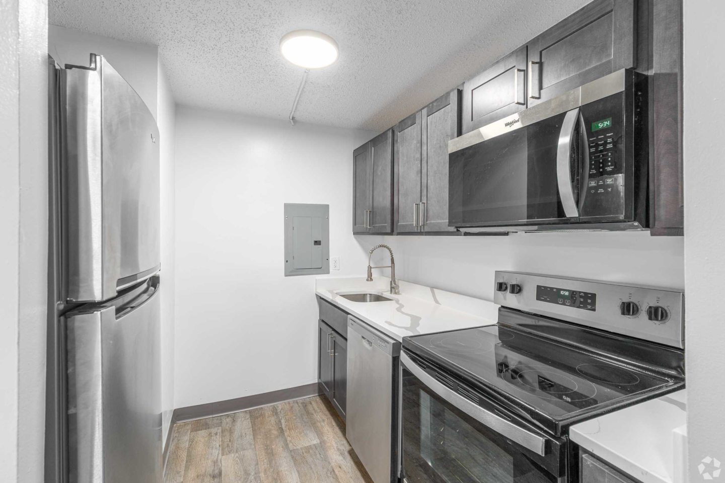 Premier Village Apartments Image 25