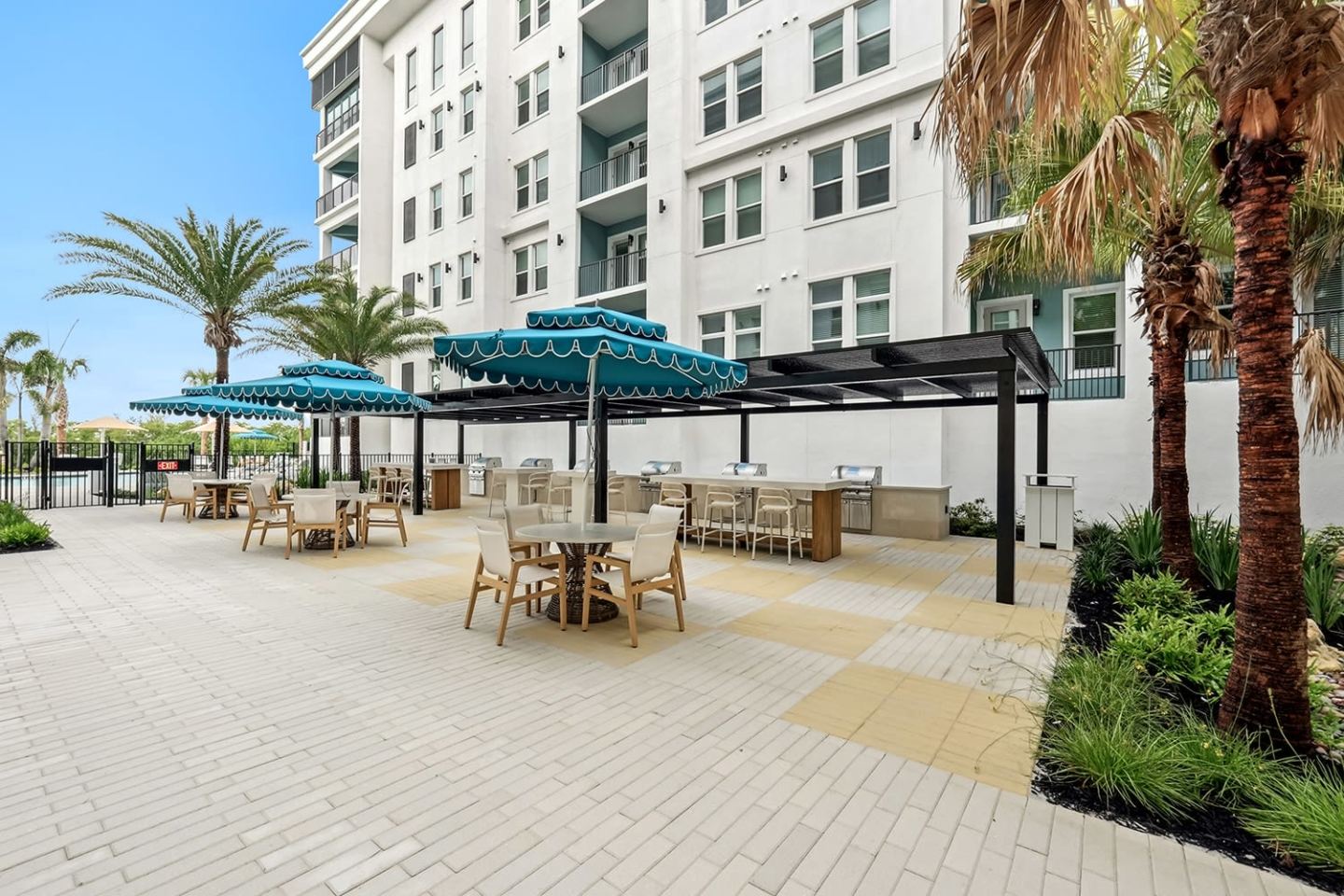 Linz Bayview Apartments Image 22