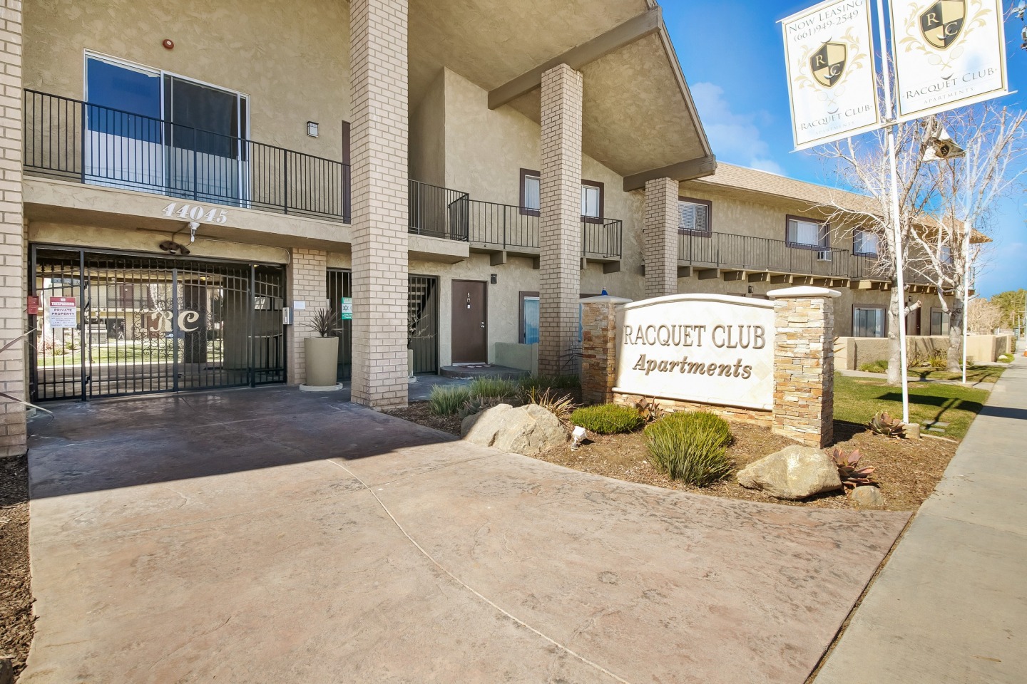 Racquet Club Apartments Image 35
