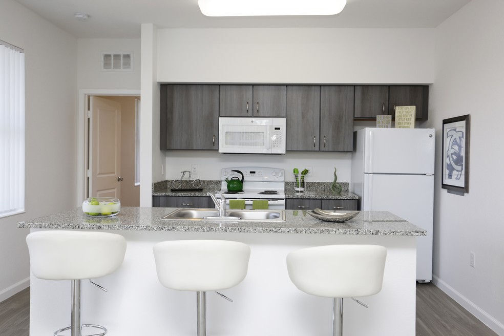 Mirage Bay Rental Townhomes Image 8