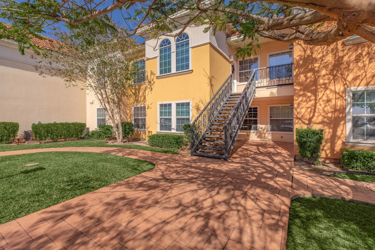 Las Misiones Apartments Image 37