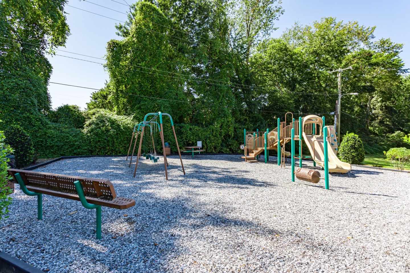 865 Bellevue Image 2