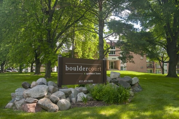 Boulder Court Apartments Image 1