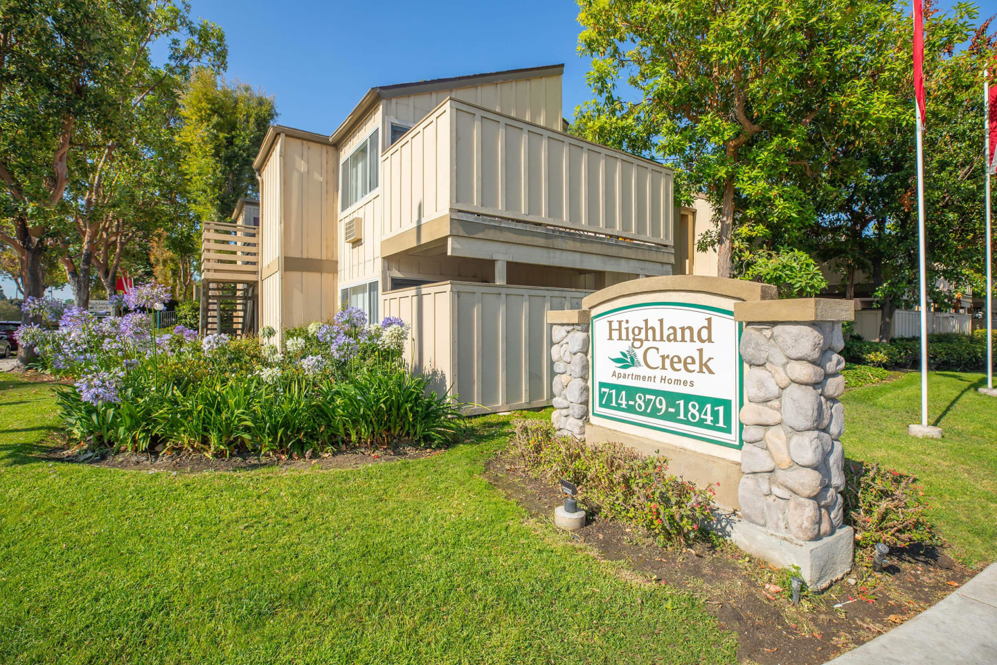 Highland Creek Apartment Homes Image 4