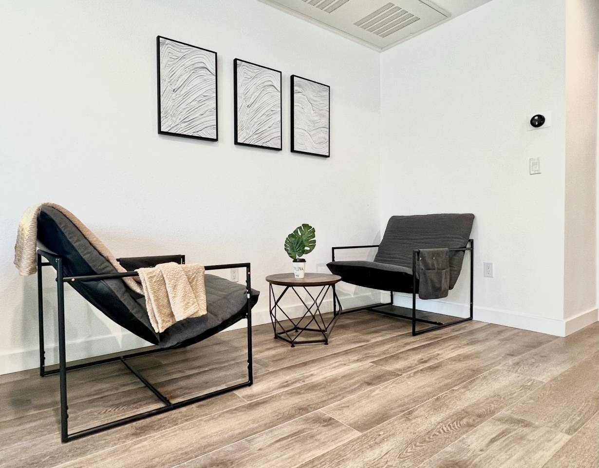 1587 W 35th Street - Co-Living Image 6