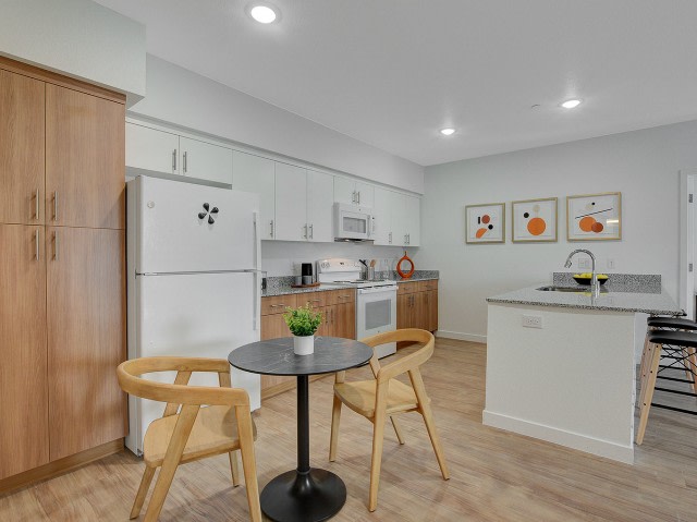 Showboat Park Apartments Image 10