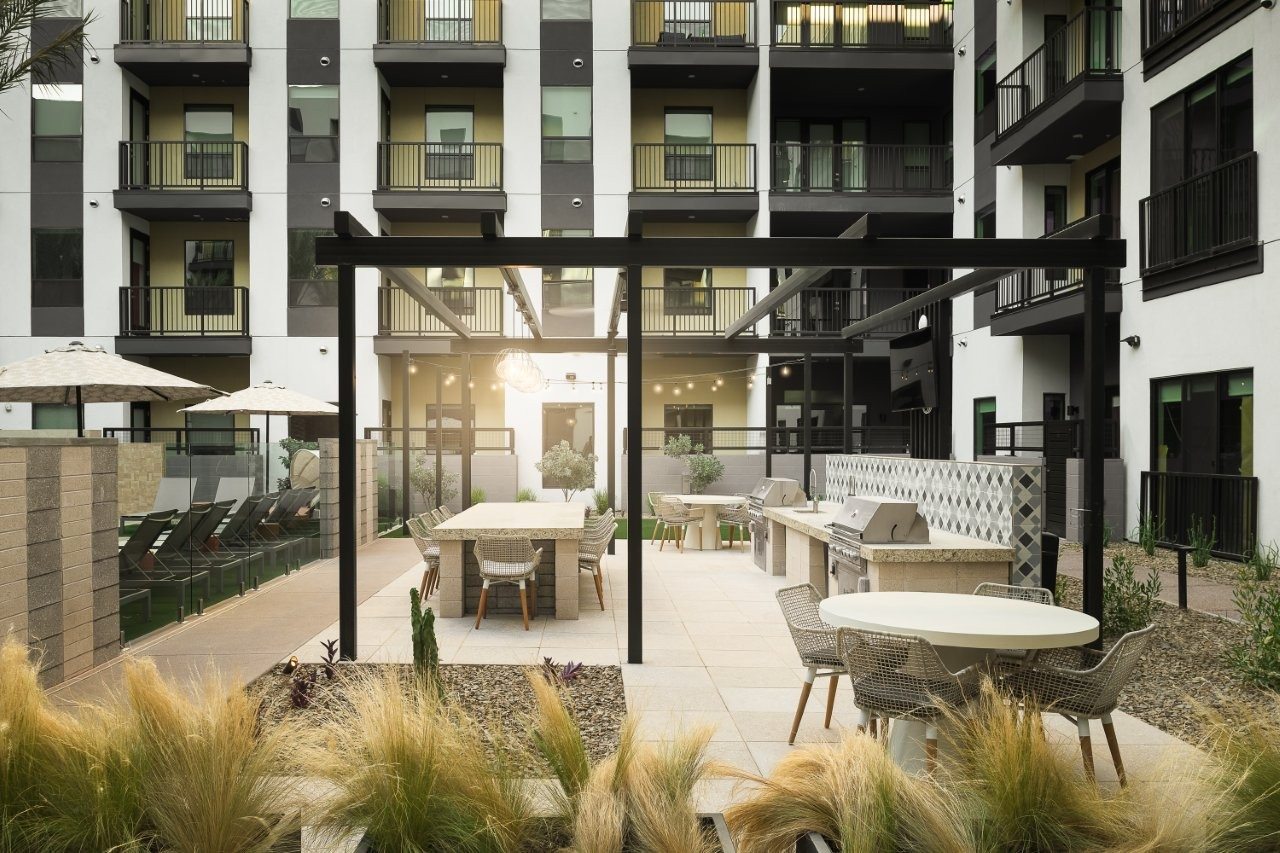Smith & Rio Image 17