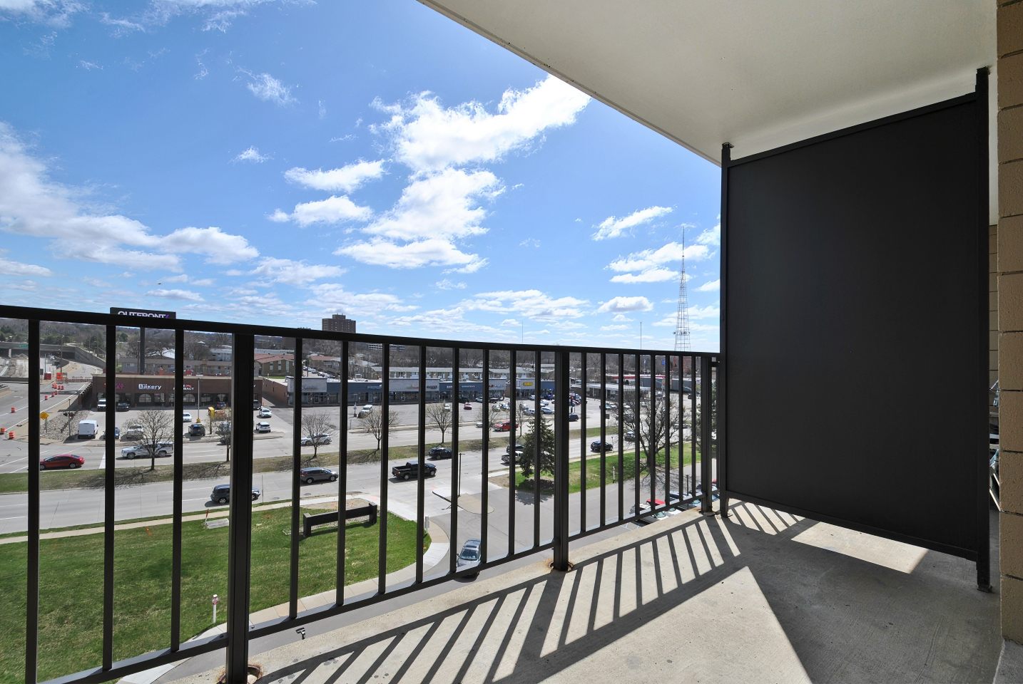 Senior Housing - Highland Towers Image 9