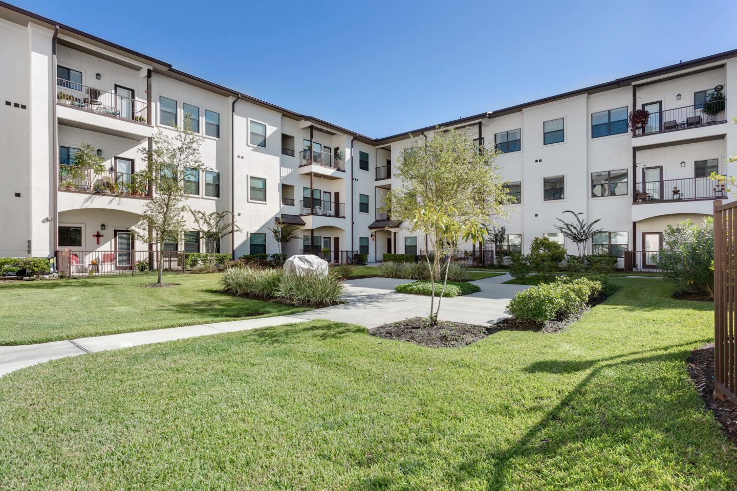 The Laurel at Vintage Park 55+ Active Adult Apartment Homes Image 21