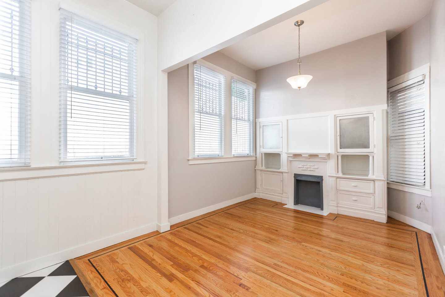 1585 Waller St Image 5