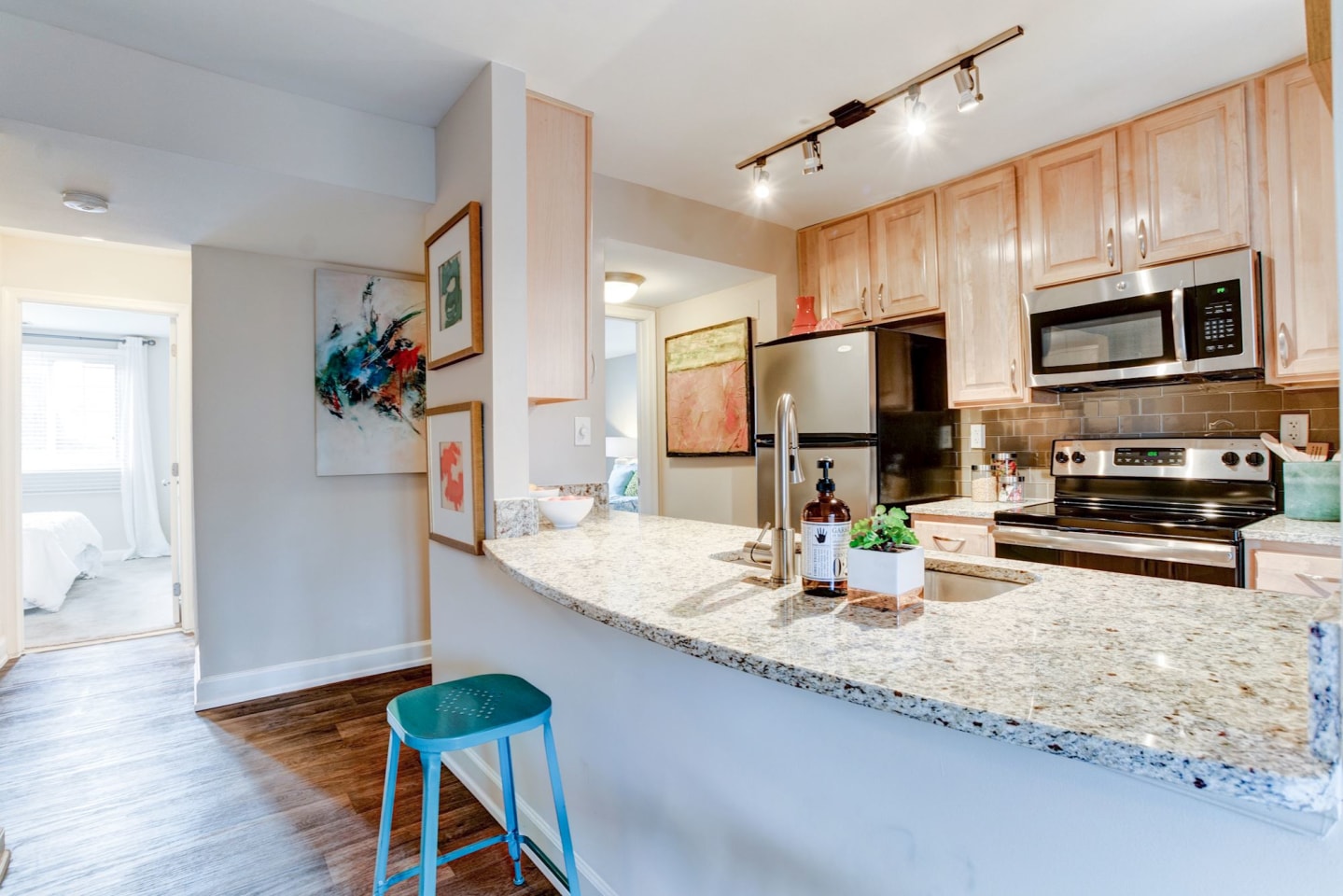 Ellicott Grove Image 12
