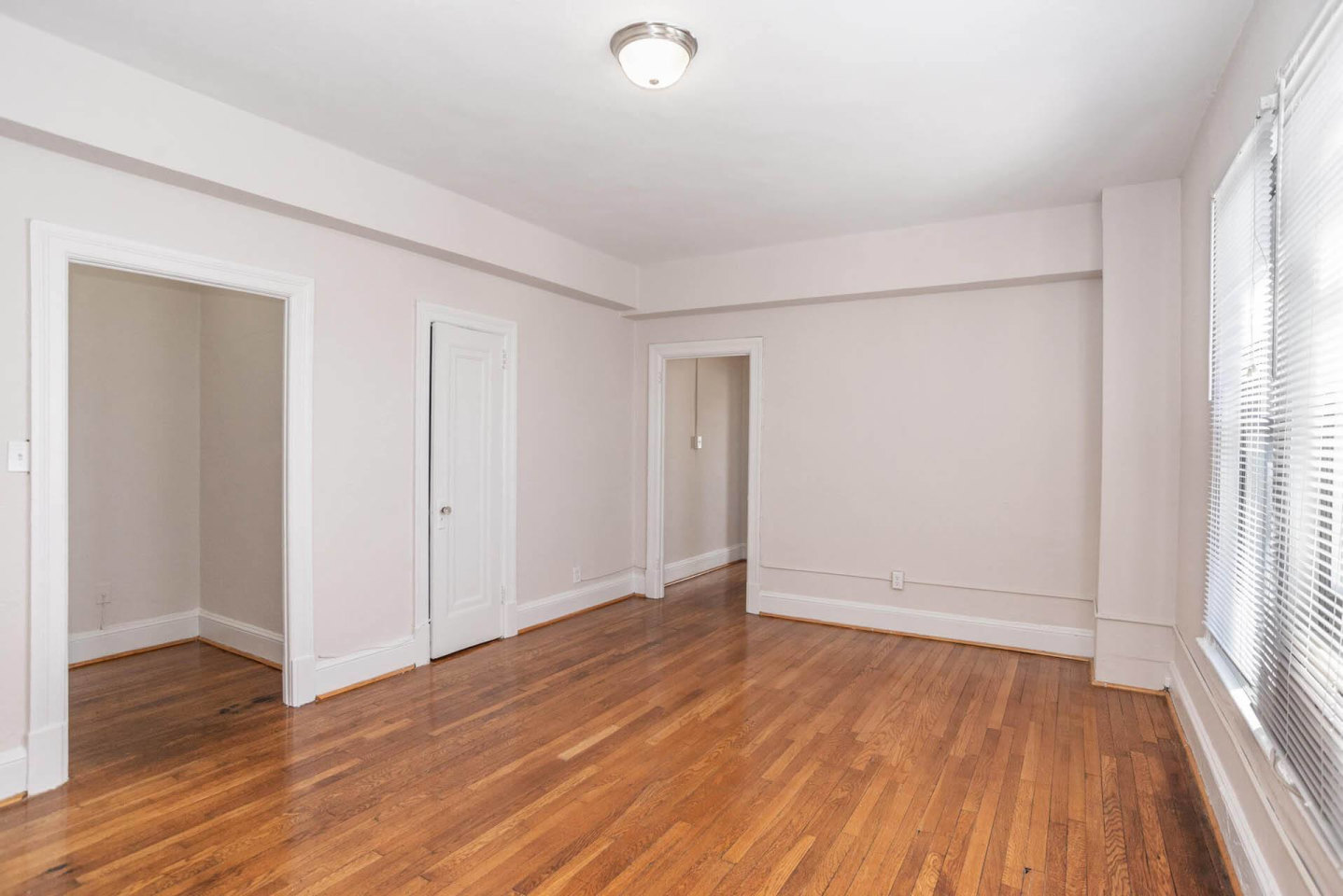 1830 R Apartments Image 11