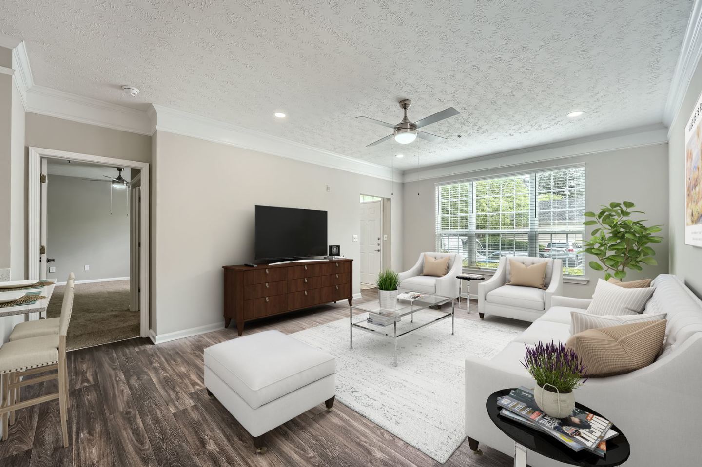 Charlestowne Apartments Image 1