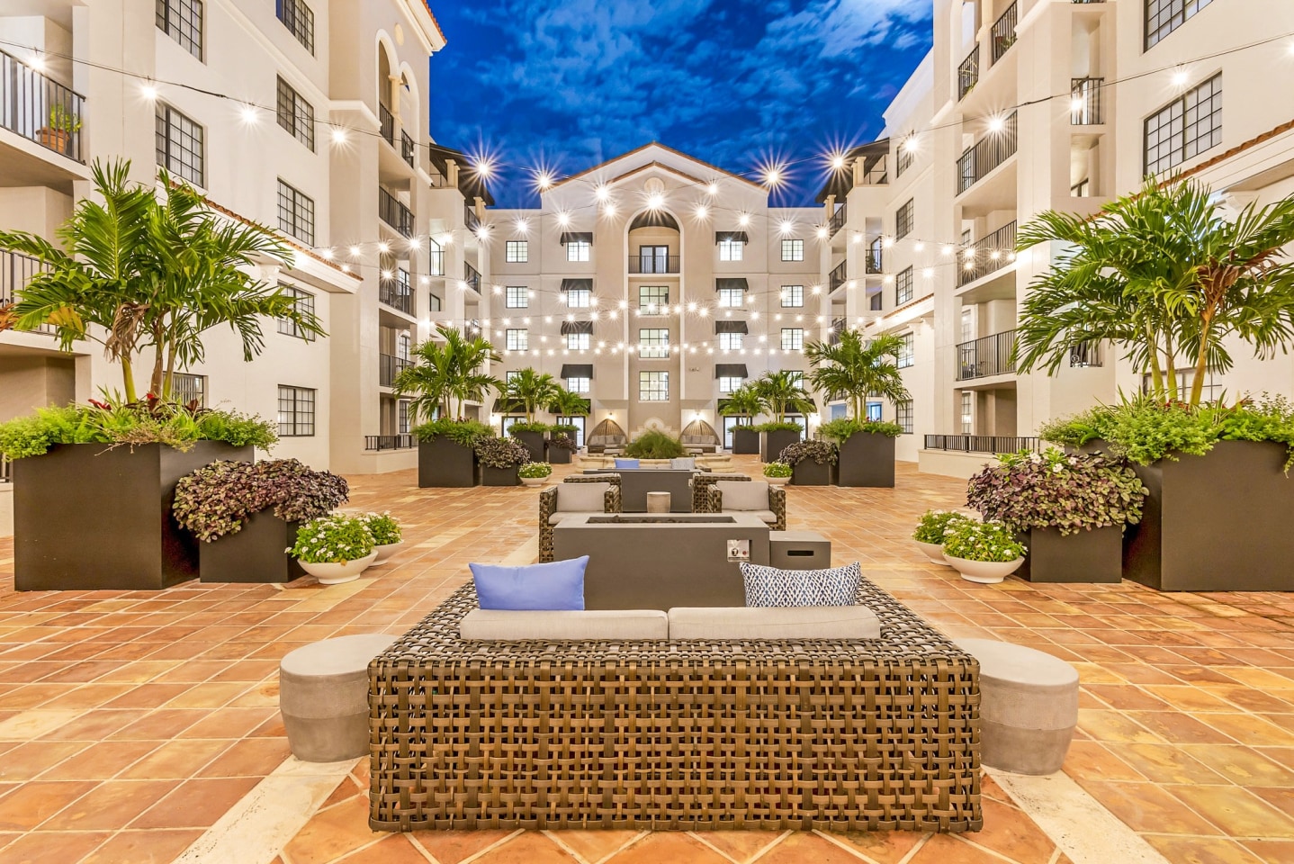 Gables Grand Plaza Apartments Image 5