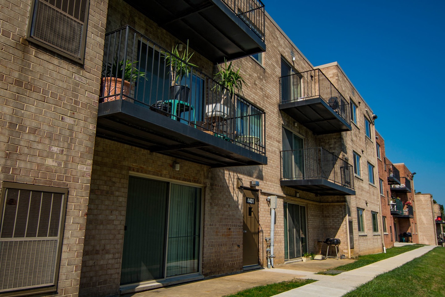 Clermont Apartments Image 22