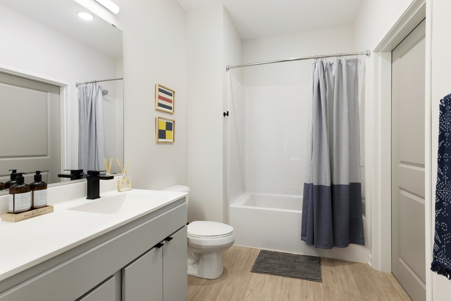 Beyond Apartments Image 14