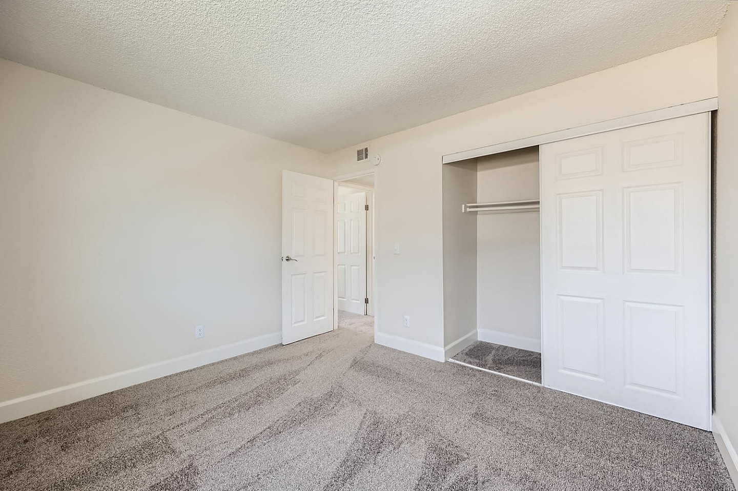 Cobblestone Ridge Image 3
