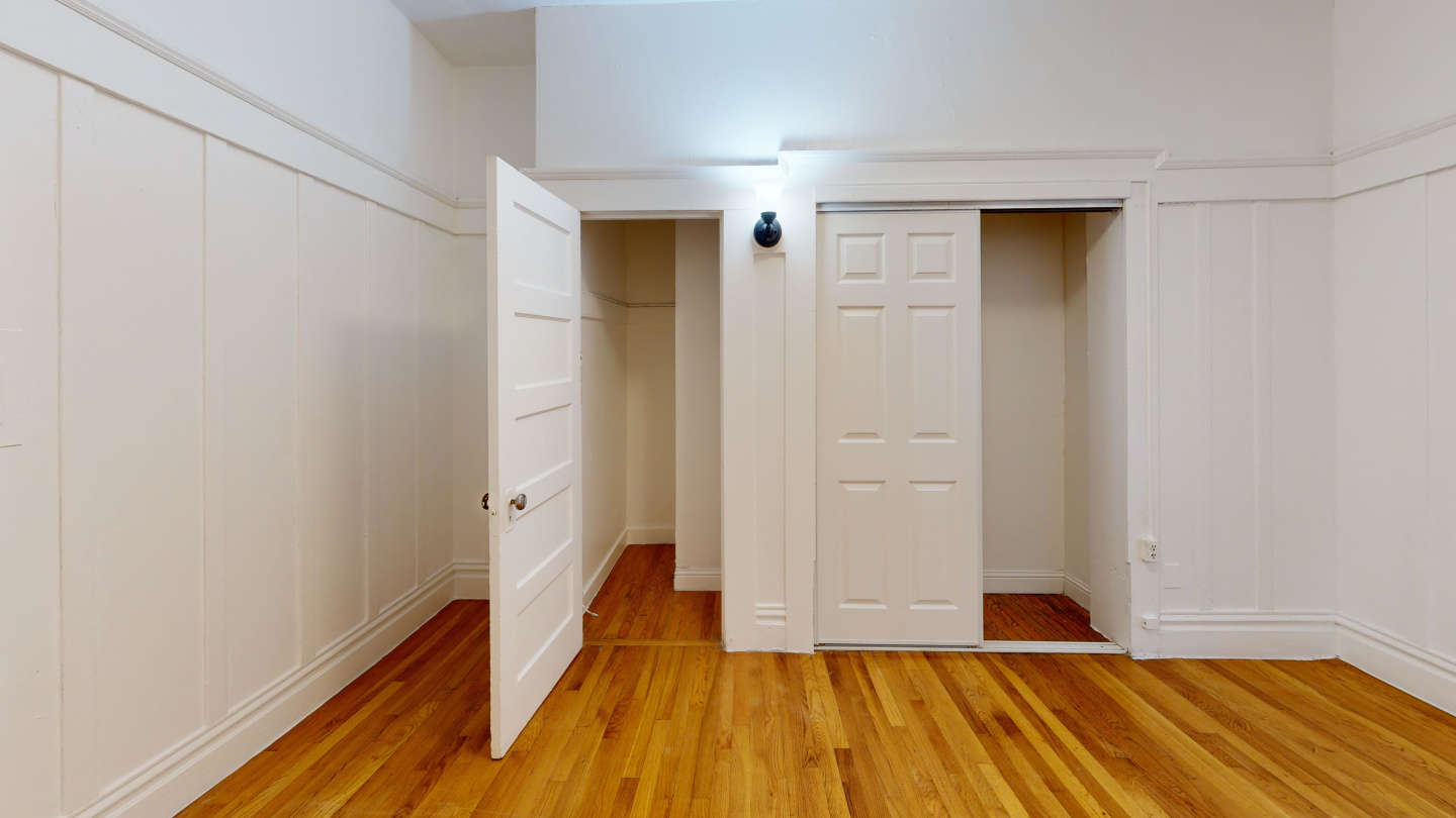 1050 POST Image 3