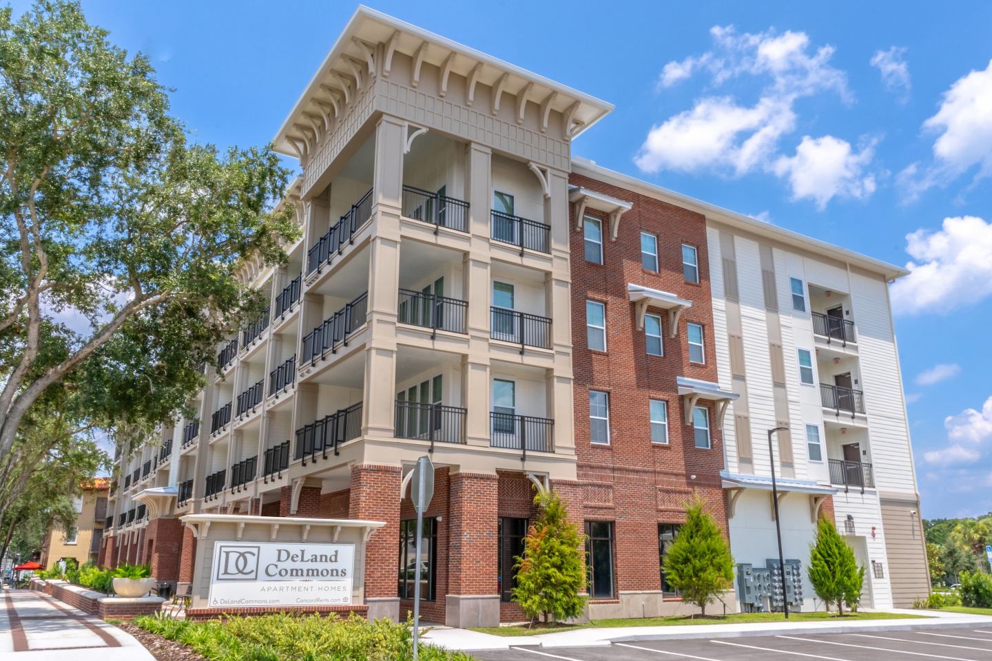 DeLand Commons Apartment Homes Image 15