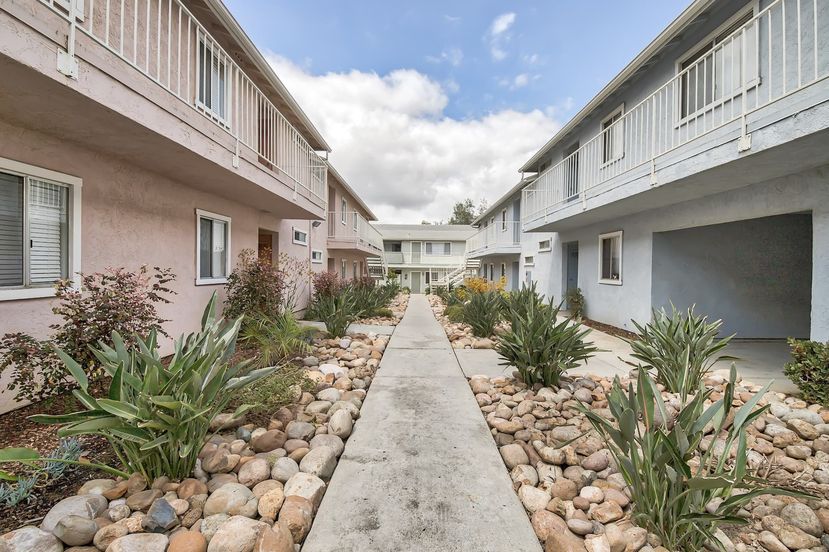 Linda Vista Village Image 18