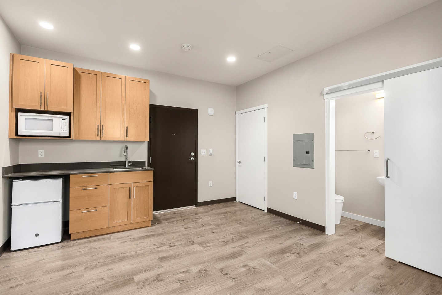 4029 Rainier Image 21