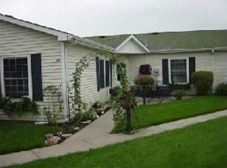 Bungalows of Champlin Image 16