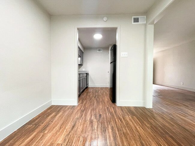 Lakeside Apartment Homes Image 6