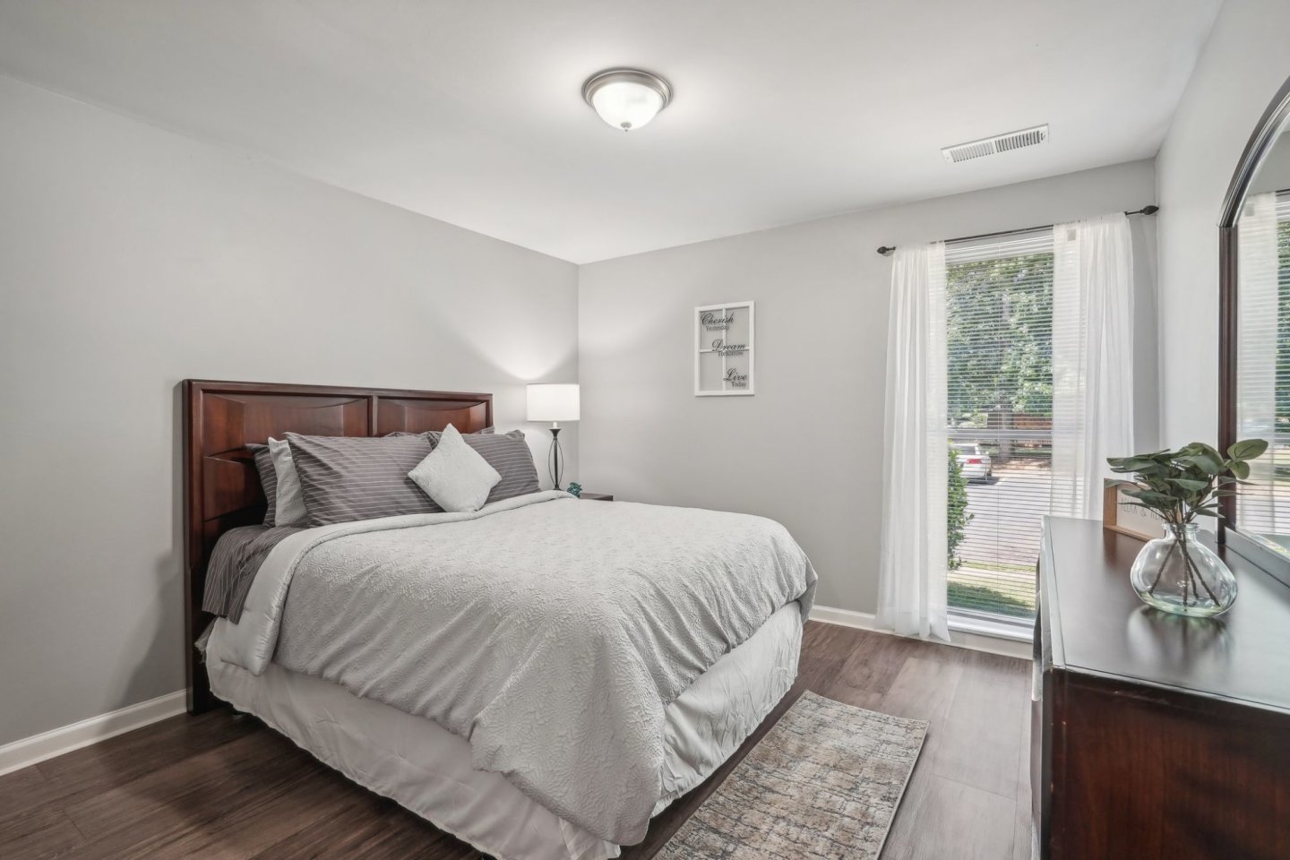 Avondale Village Image 46