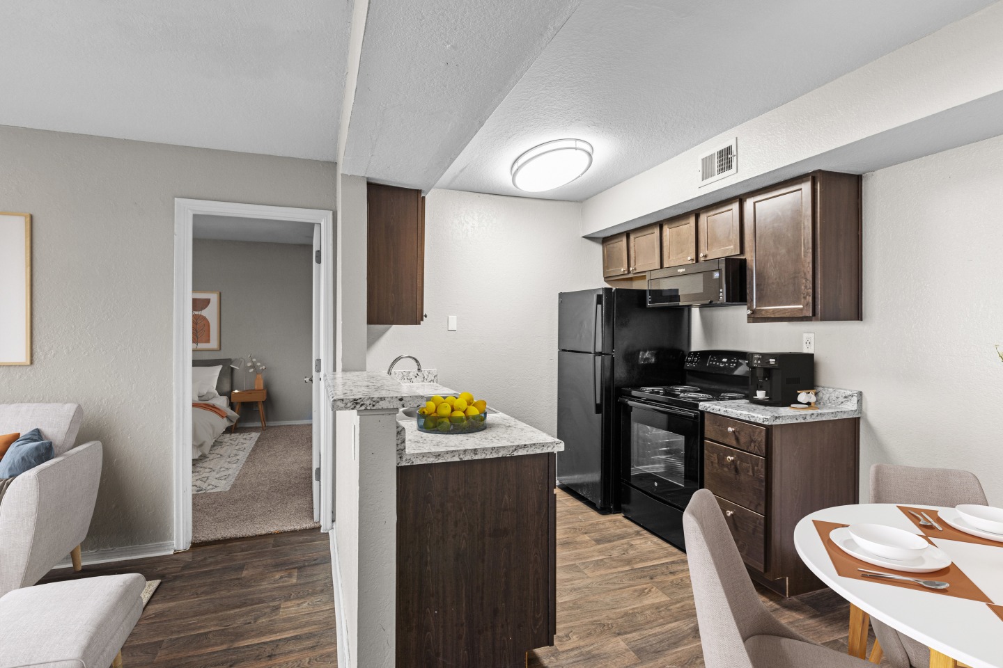Silver Springs Apartments Image 3