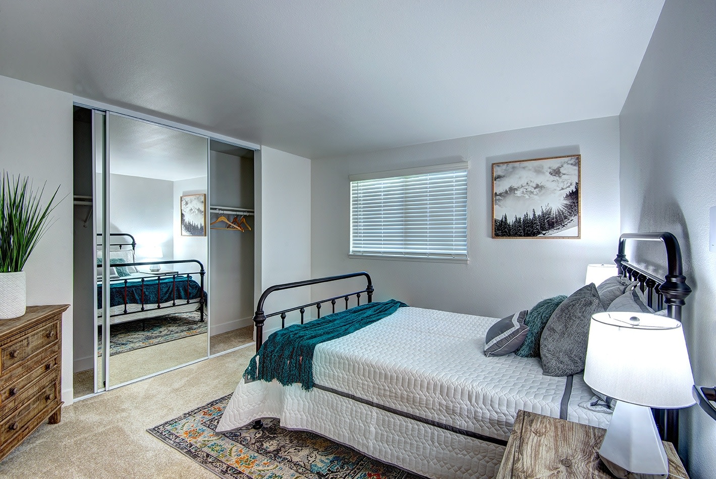 Woodlake Apartments Image 7